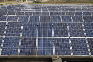 İhtiyacı olan elektriği üretip, fazlasını satıyor