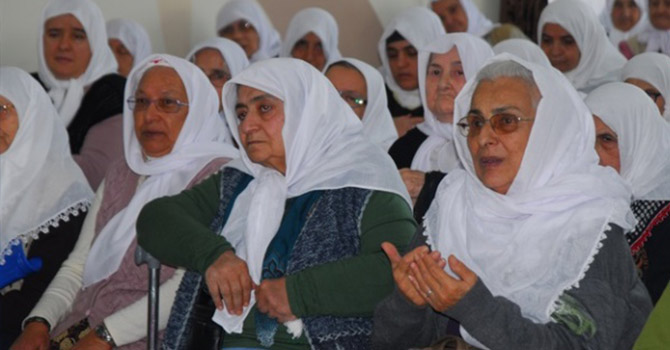 Darülaceze sakinleri Cuma günlerini iple çekiyor