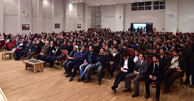 Risale-i Nur örnek bir insani mücadele pratiğidir