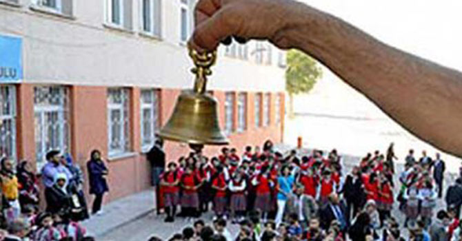 İlkokulun zil sesini salavat duasıyla değiştirdiler