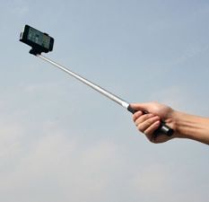 Disneyland selfie çubuğunu yasaklanıyor!