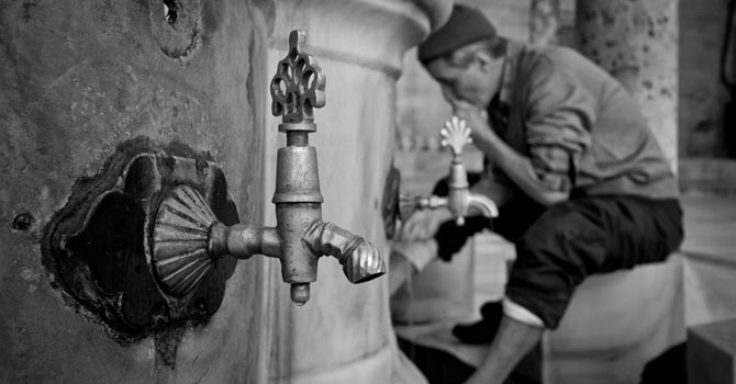 Abdest almak vücudu mikroplardan koruyor