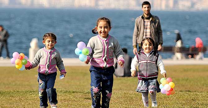 Bırakın çocuklar sokakta oynasın!