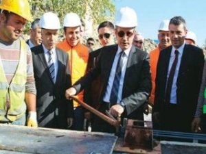 Şehri Anadolu'ya bağlayacak tünelin temeli atıldı