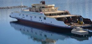 Türkiye'nin en büyüğü göle indirildi