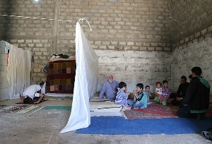 Boş fabrika Suriyelilere yuva oldu