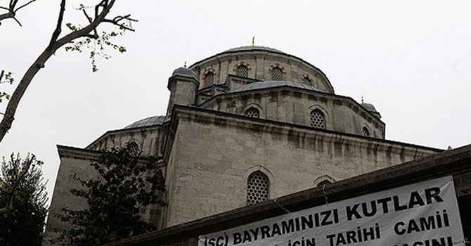 Camiden mesaj: Allah için 1 Mayıs'ı böyle kutlamayın!