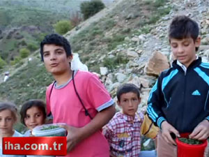 Okul harçlıklarını böyle çıkarıyorlar