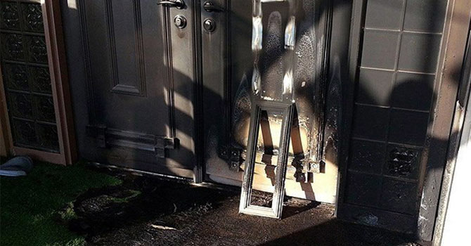 Fransa'da cami kundaklayan iki kişiye hapis cezası