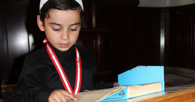 Maşallah, Barekallah: 6 yaşında hatim indirdi
