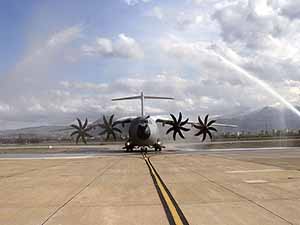 İspanya'da askeri nakliye uçağı düştü