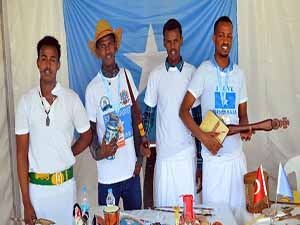 ‘Misafir öğrenciler’ ülkelerini tanıttı