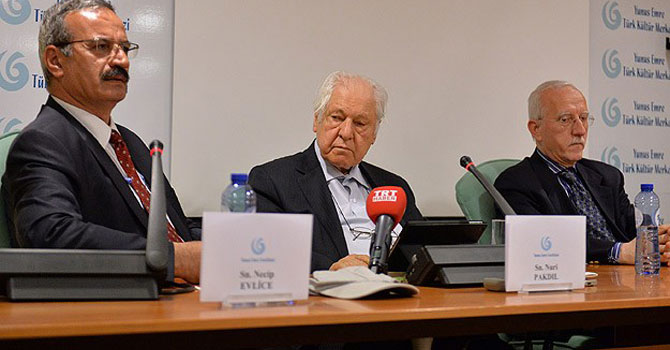 İslam ülkeleri başı kesilmiş tavuğa döndü