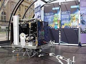 Kuyruklu yıldızı araştıran uzay modülünün maketi sergide