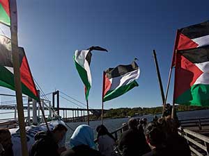 Aktivistler Gazze'ye doğru yola çıktı