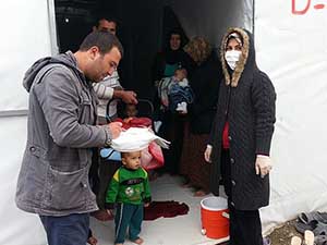 Suriyeli çocuklar aşılanıyor