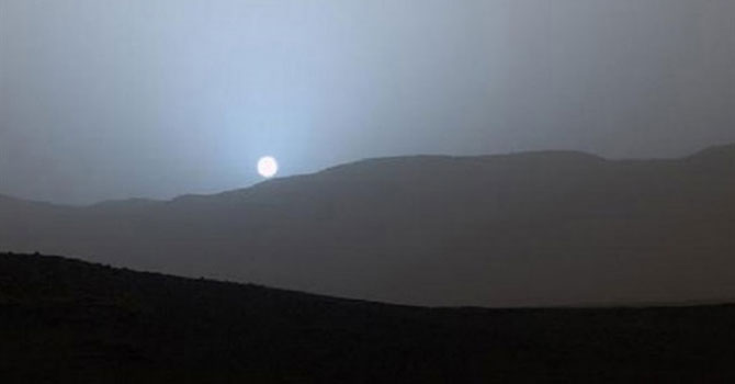 Mars'ta ilk kez görüntülenen gün batımı