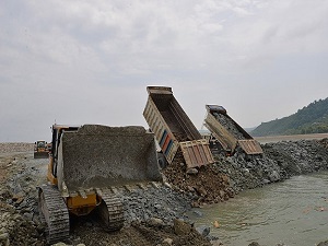 Denizi dolduran 36 milyon ton taş 950 bin seferde taşındı