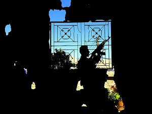 Suriyeli muhalifler Mastuma kışlasında kontrolü sağladı