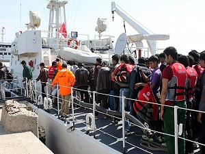 Bozcaada açıklarında 81 kaçak yakalandı