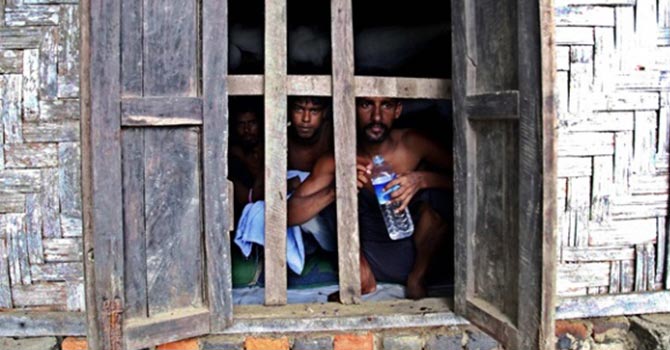 Bizi ülkemizden zorla kovdular