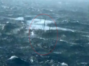 Okyanusun ortasında kaldılar: Türkler kurtardı