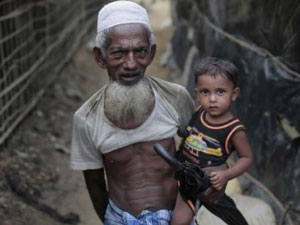 Arakanlı Müslümanlar ıssız bir adaya sürülüyor