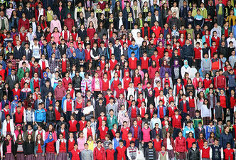 10 bin öğrenci aynı anda kitap okudu