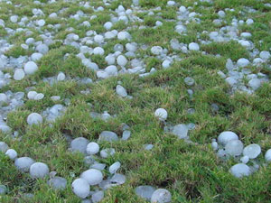 Kars’ı dolu vurdu