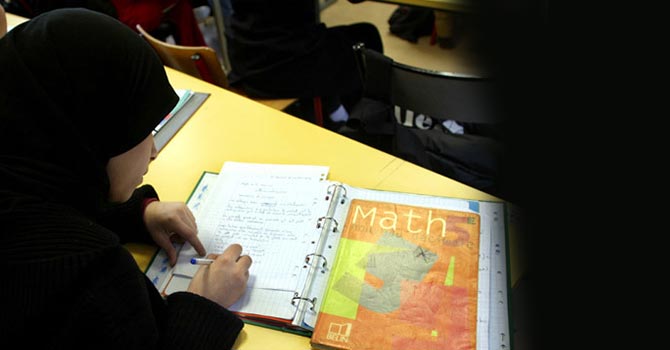 İngiltere'de müslüman öğrencileri fişleme anketi tepki çekti