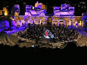 Şehir Tiyatroları 420 bin seyirciyle buluştu