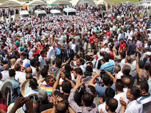 Şeyh Halid'i anmak için 50 bin kişi geldi!