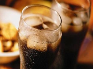 Diyet içecekler göbek yağlanmasını artırıyor