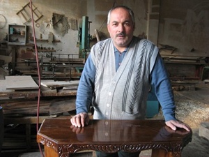 Mesleğini öğretecek çırak bulamıyor!