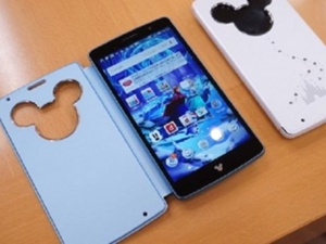 Lg'den Mickey Mouse'lu akıllı telefon