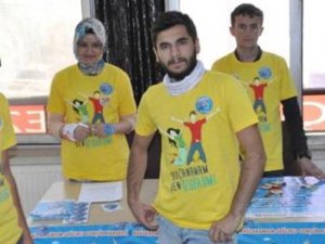 Toplum Gönüllüsü Hakkârili Gençlerden Örnek Davranış