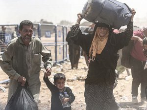 Bir grup Suriyeli daha Türkiye'ye girdi