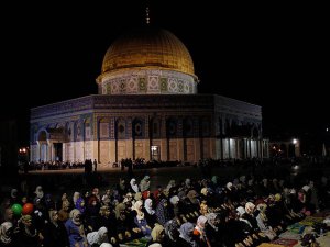 Mescid-i Aksa'da ilk teravih