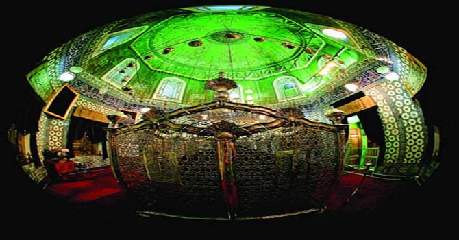 Eyüp Sultan Türbesi ziyarete açıldı