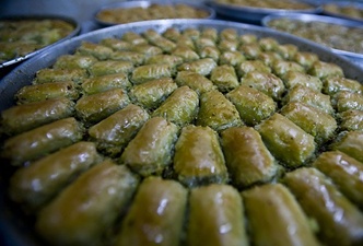 Ev yapımı cevizli baklava nasıl yapılır?
