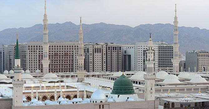 Mescid-i Nebevi'de hutbeler Türkçe'ye çevriliyor