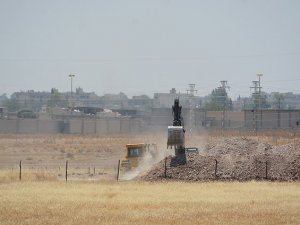 Suriye sınırında kaçakçılığa "hendekli'' önlem