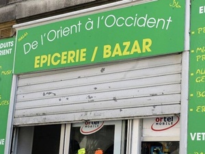 Fransa'da haremlik selamlık mağaza olay oldu