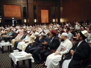 Sincan Uygur Özerk Bölgesi'ndeki oruç yasağına tepki