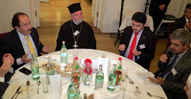 Bavyera Parlamentosu'nda ilk kez Ezan ve İftar