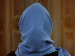 Başörtüsü saçı döküyor mu?