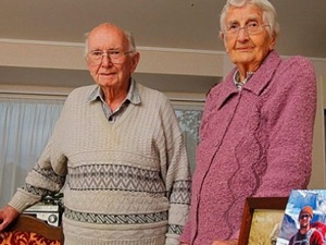 67 yıllık evli çift 2 saat arayla vefat etti