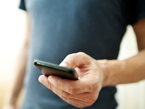 Akıllı telefon kullananlara bir sağlık uyarısı daha...