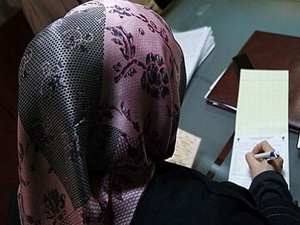 Hakimlerimizin başörtüsü takmasına mani yok