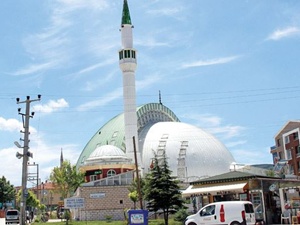 Kütahya'daki sıradışı cami dikkat çekiyor